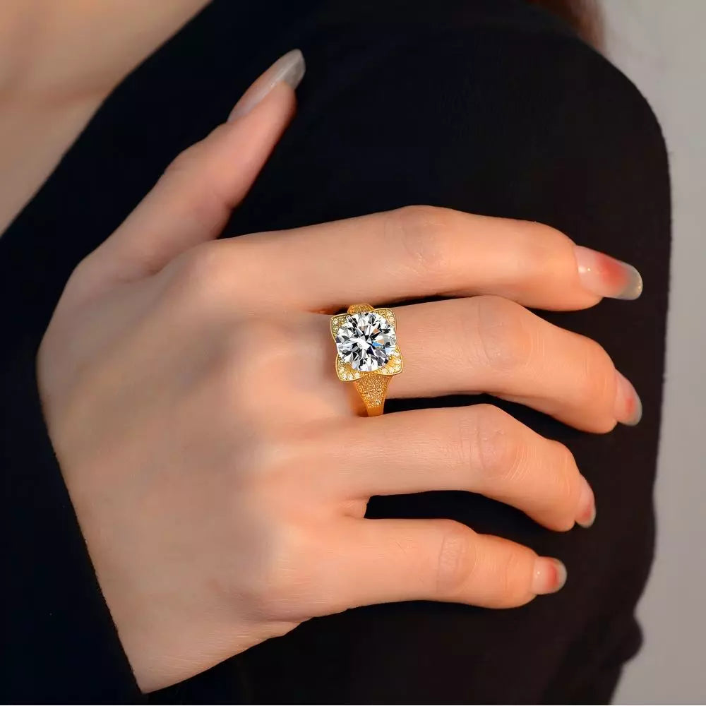 Celestial Halo Grande Solitaire 5CT