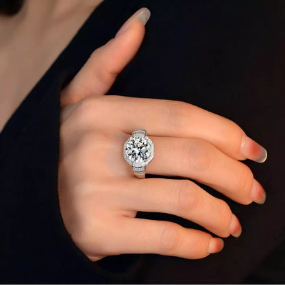 Pure Crown Signature 5 Carat