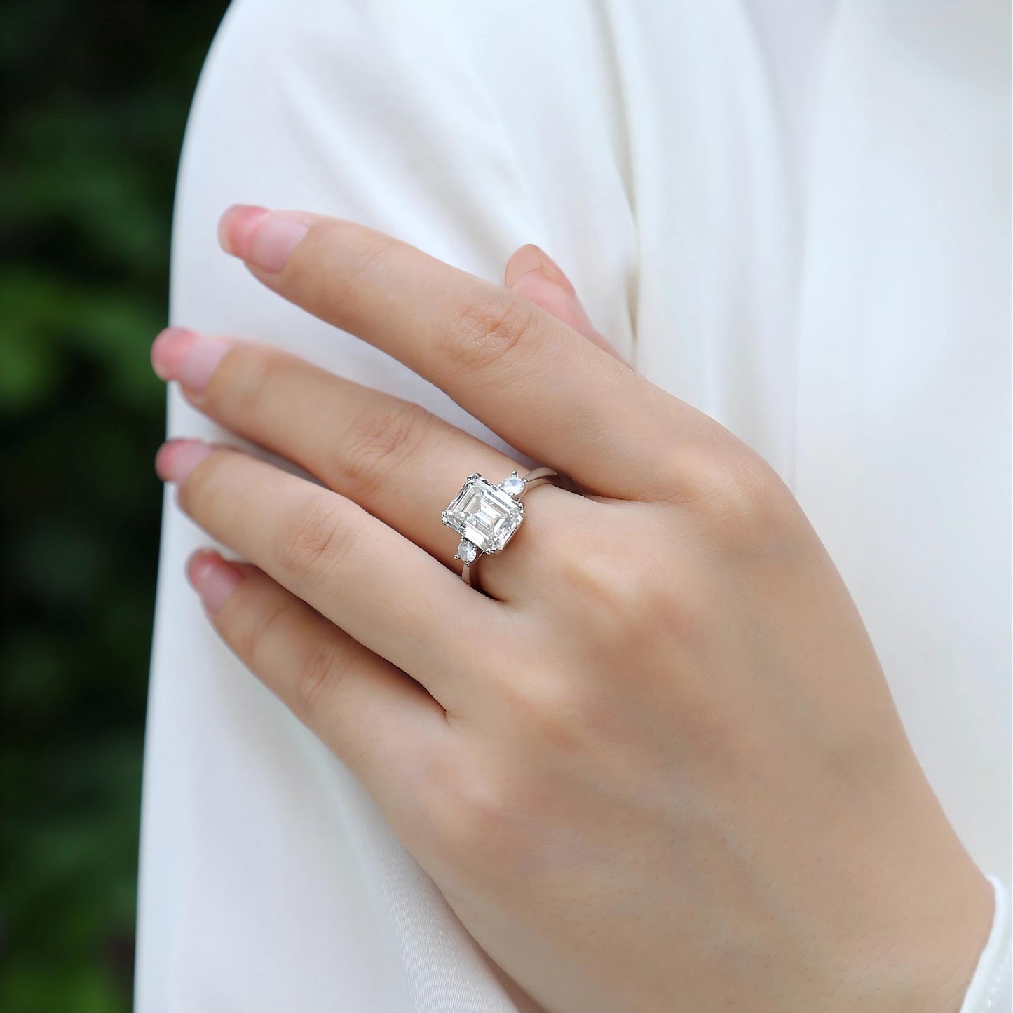 Moissanite Keepsake Ring – Eternal Sparkle, Timeless Love