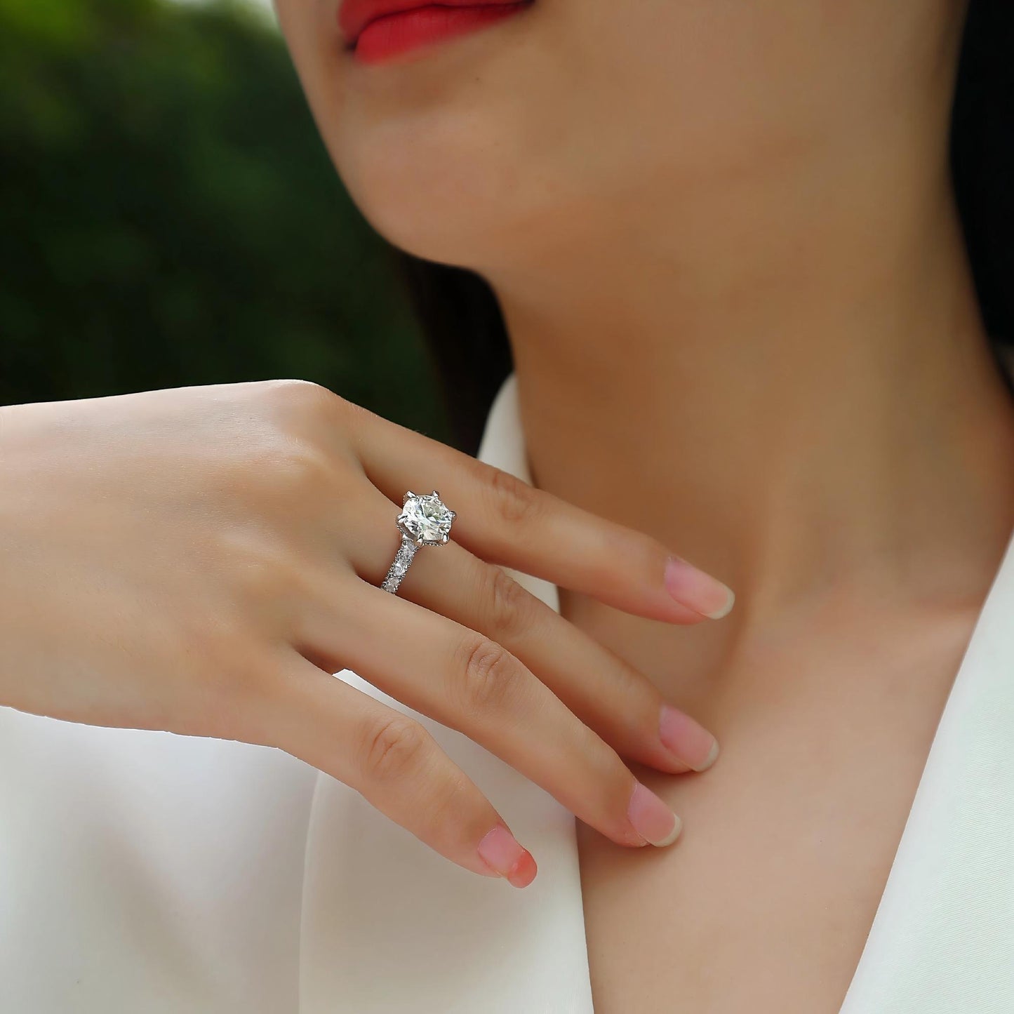 Lucky Goddess Moissanite Crown Ring – Six-Prong Elegance, Sparkling Love