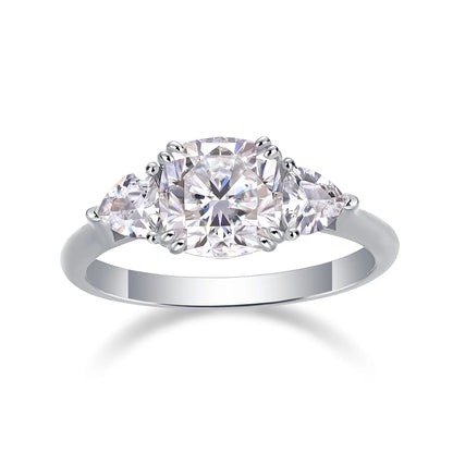 Guardian's Promise Moissanite Ring – Timeless Elegance & Radiant Brilliance