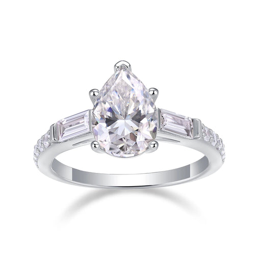 Moonlight Moissanite Ring – Modern Teardrop Elegance, Dazzling Streamline Design