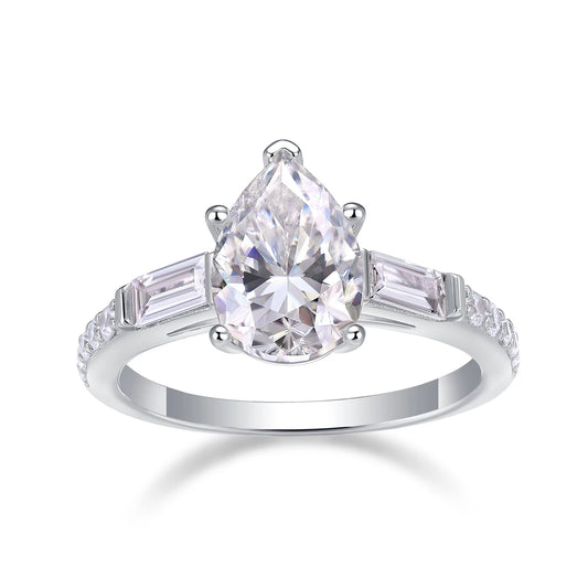 Moonlight Moissanite Ring – Modern Teardrop Elegance, Dazzling Streamline Design