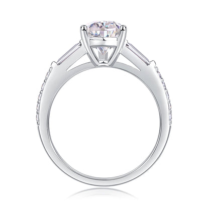 Moonlight Moissanite Ring – Modern Teardrop Elegance, Dazzling Streamline Design