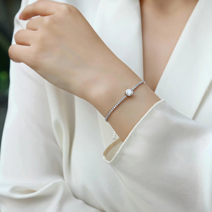 Moissanite Cube Bracelet – Geometric Elegance & Timeless Sparkle