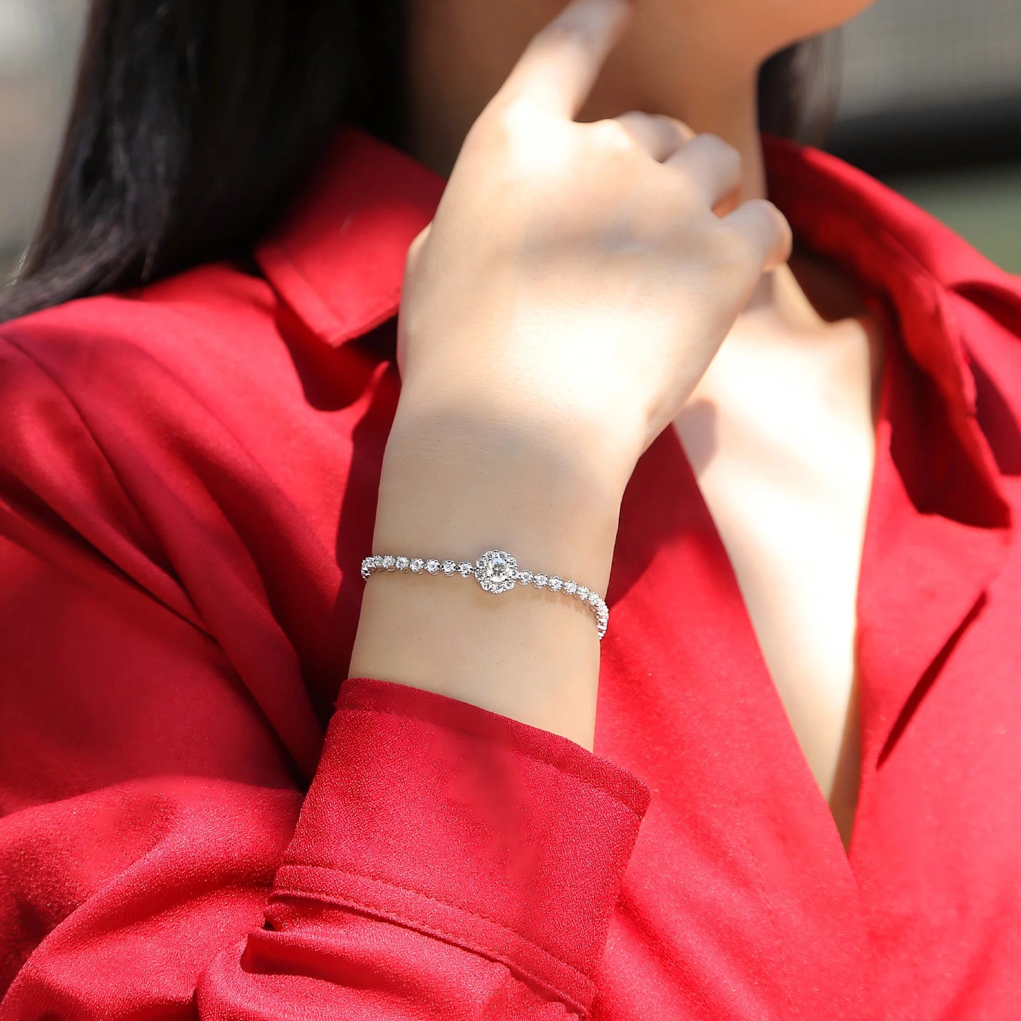 The Bridge of Magpies Moissanite Bracelet – Elegant Sparkle & Love Symbol