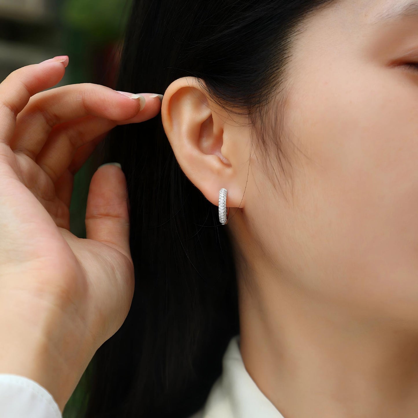 Corner Star Moissanite Stud Earrings – Dazzling & Elegant