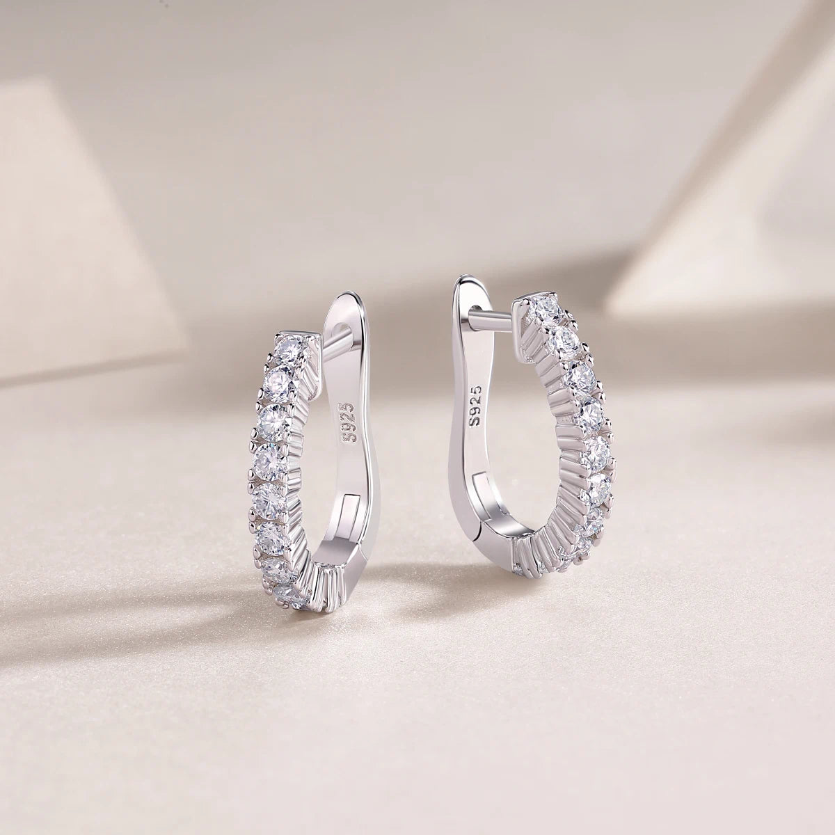 Modern Guide Moissanite Stud Earrings – Elegant Half-Hoop Design