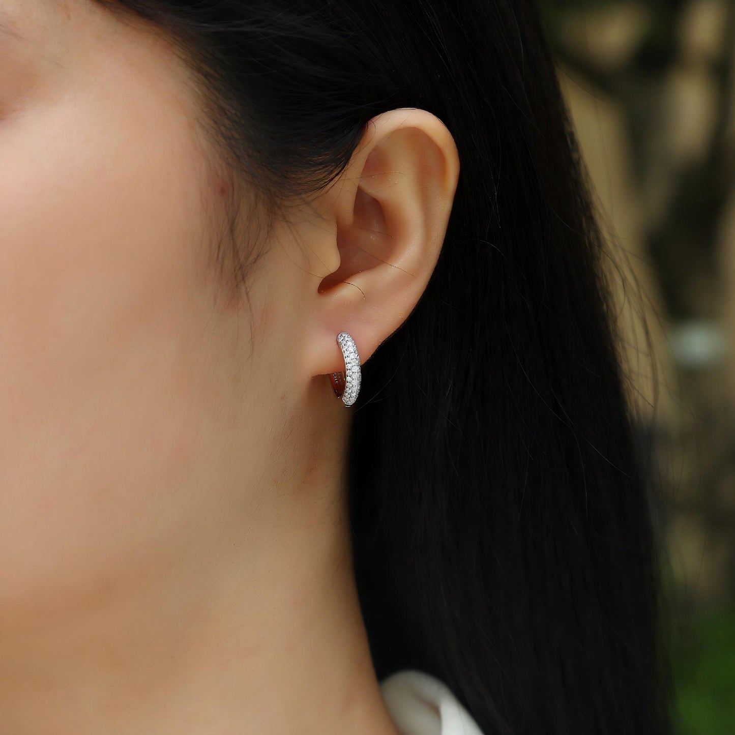 Corner Star Moissanite Stud Earrings – Dazzling & Elegant