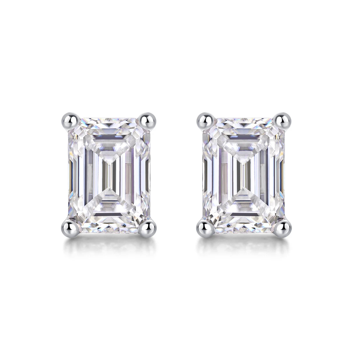 Moissanite Stud Earrings – Classic 4-Prong Sparkle