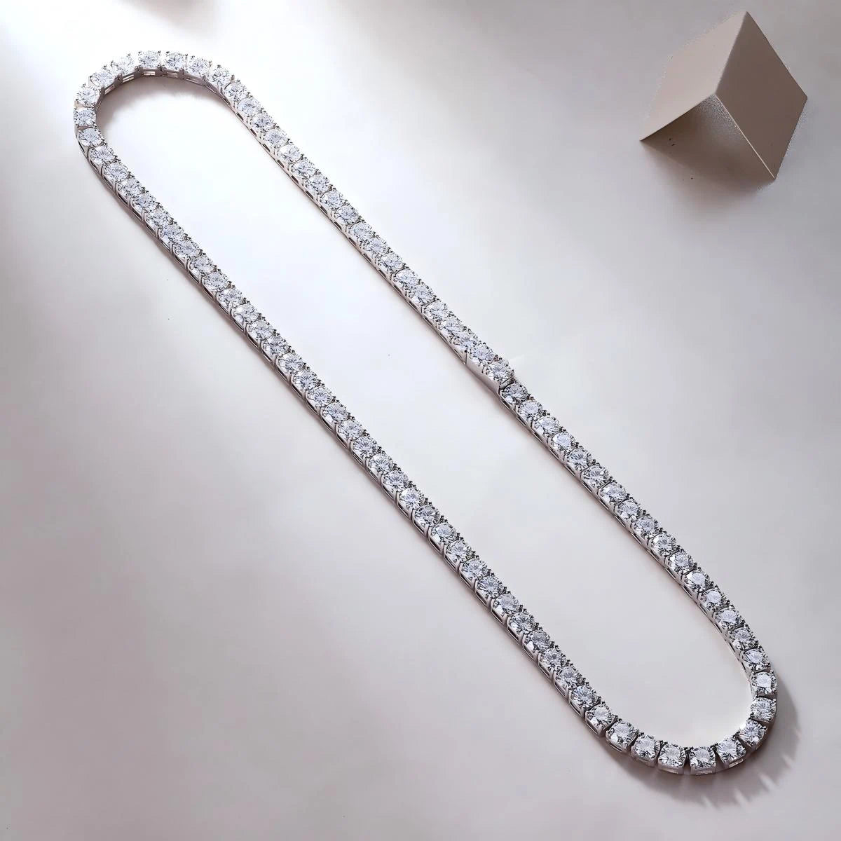 Moissanite Necklace "Endless Galaxy" – Elegant Sparkling Jewelry 0.3ct