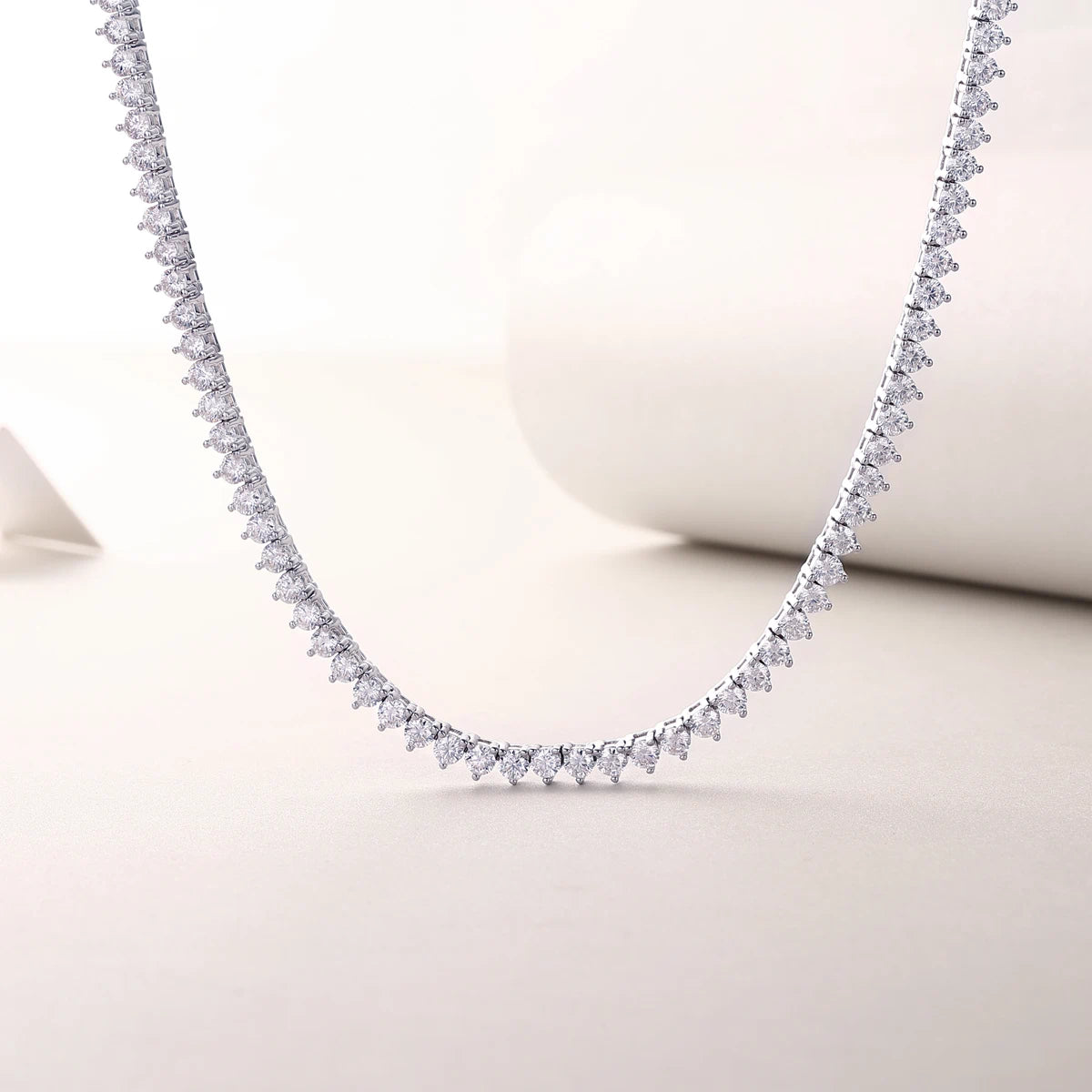 Solitaire Moissanite Necklace – Dazzling 3-Prong Sparkle