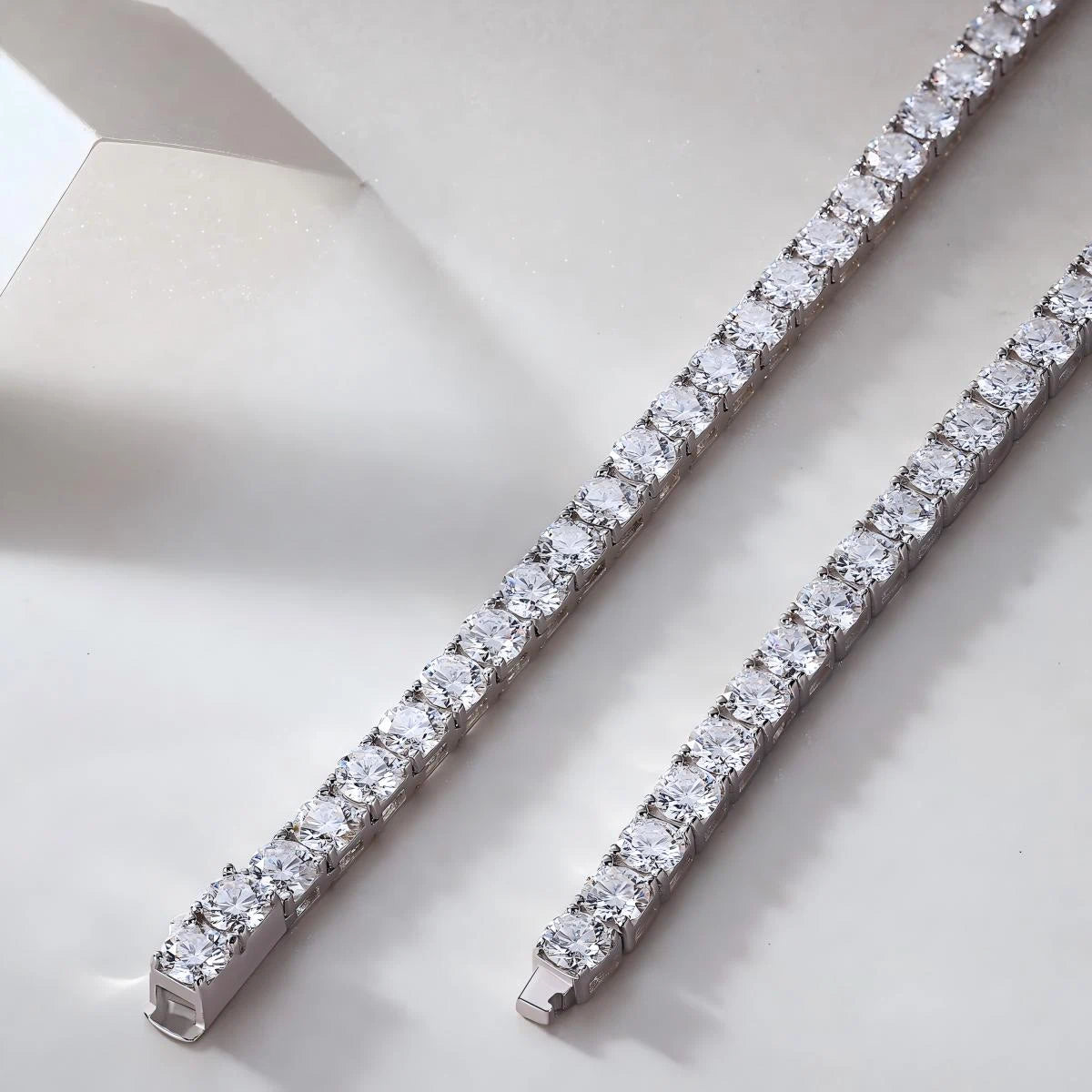 Moissanite Necklace "Endless Galaxy" – Elegant Sparkling Jewelry 0.3ct