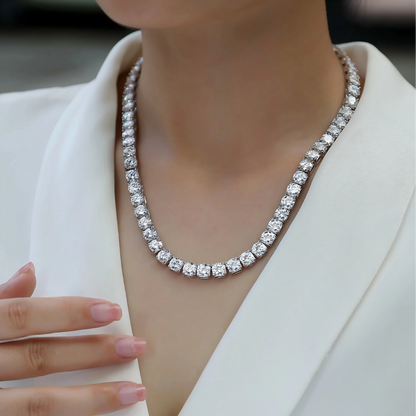 Moissanite Necklace "Endless Galaxy" – Elegant Sparkling Jewelry 0.5ct