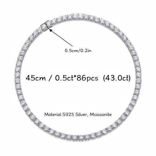Moissanite Necklace "Endless Galaxy" – Elegant Sparkling Jewelry 0.5ct