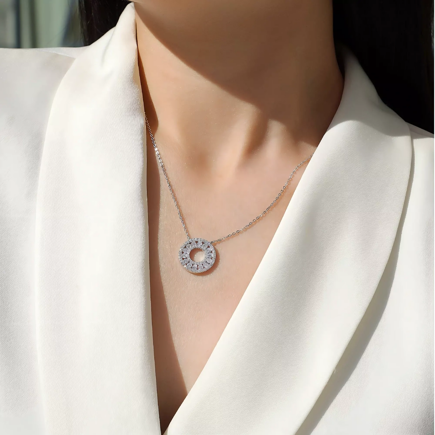 Double Circle Moissanite Pendant – Elegant & Timeless Jewelry