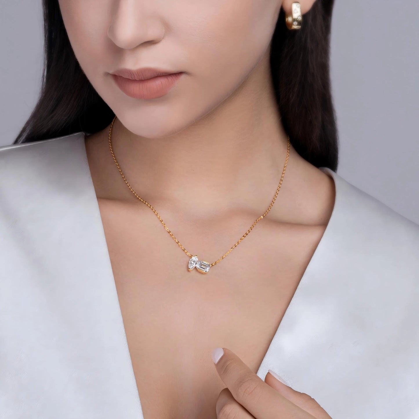 Double Diamond Mirage Moissanite Pendant – Elegant Light & Shadow Necklace