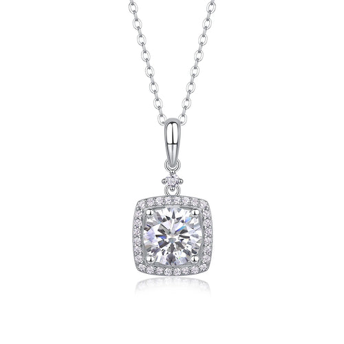 Moissanite Pendant – Sparkling Elegance
