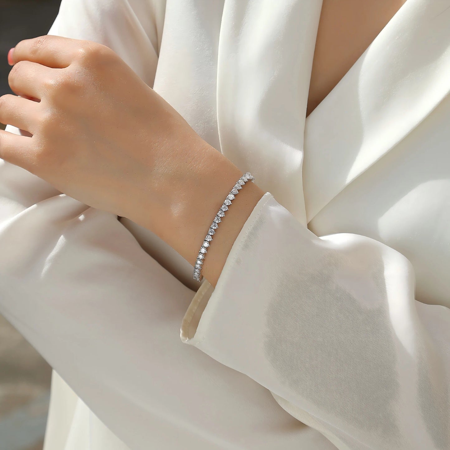 Elegant Moissanite Tennis Bracelet – Dazzling Design