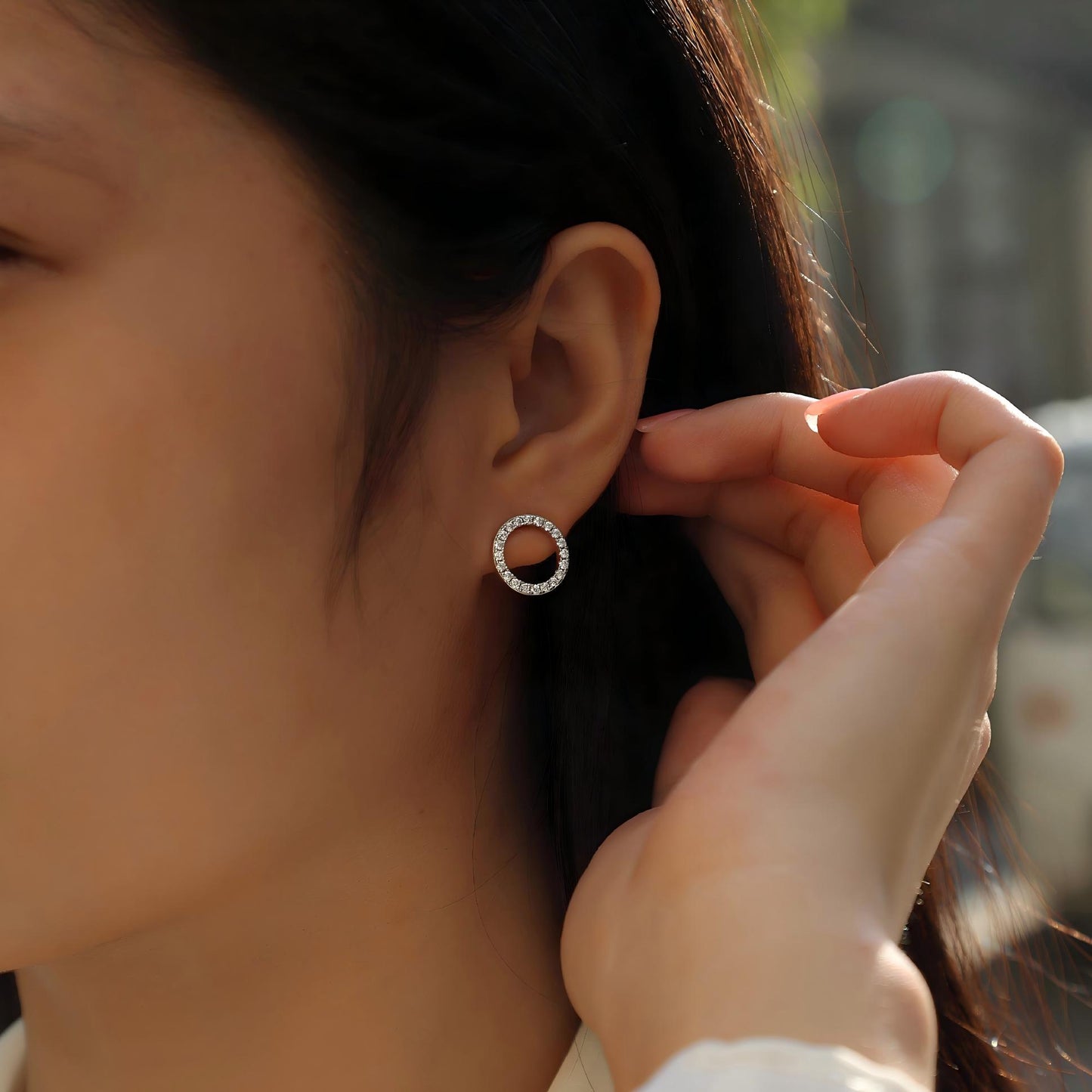 Moissanite Stud Earrings – Dazzling Minimalist Jewelry