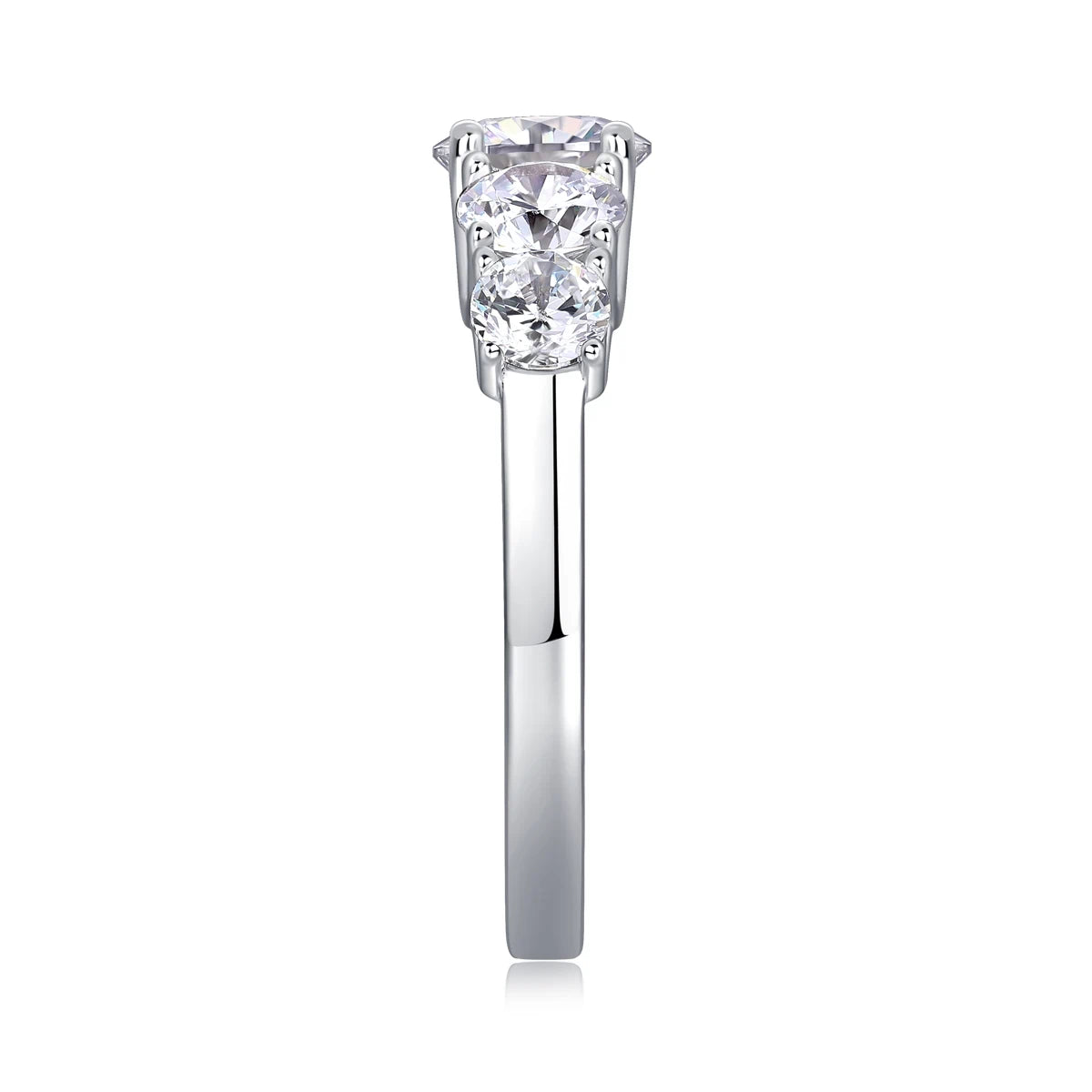 Strong Affection Moissanite Ring – A Sparkle that Speaks of Eternal Love